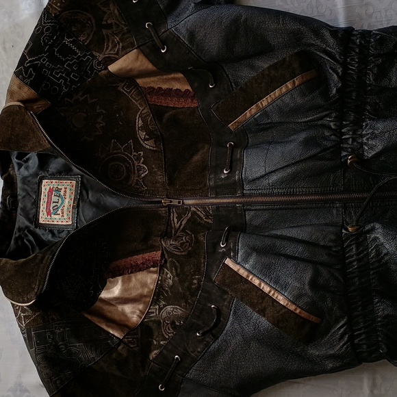 ADLER Women's Leather Patchwork Jacket - Picture 4 of 7